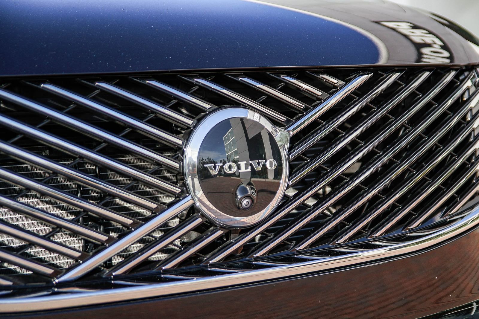 Certified 2026 Volvo XC90 B6 Plus w/ Protection Package image 13