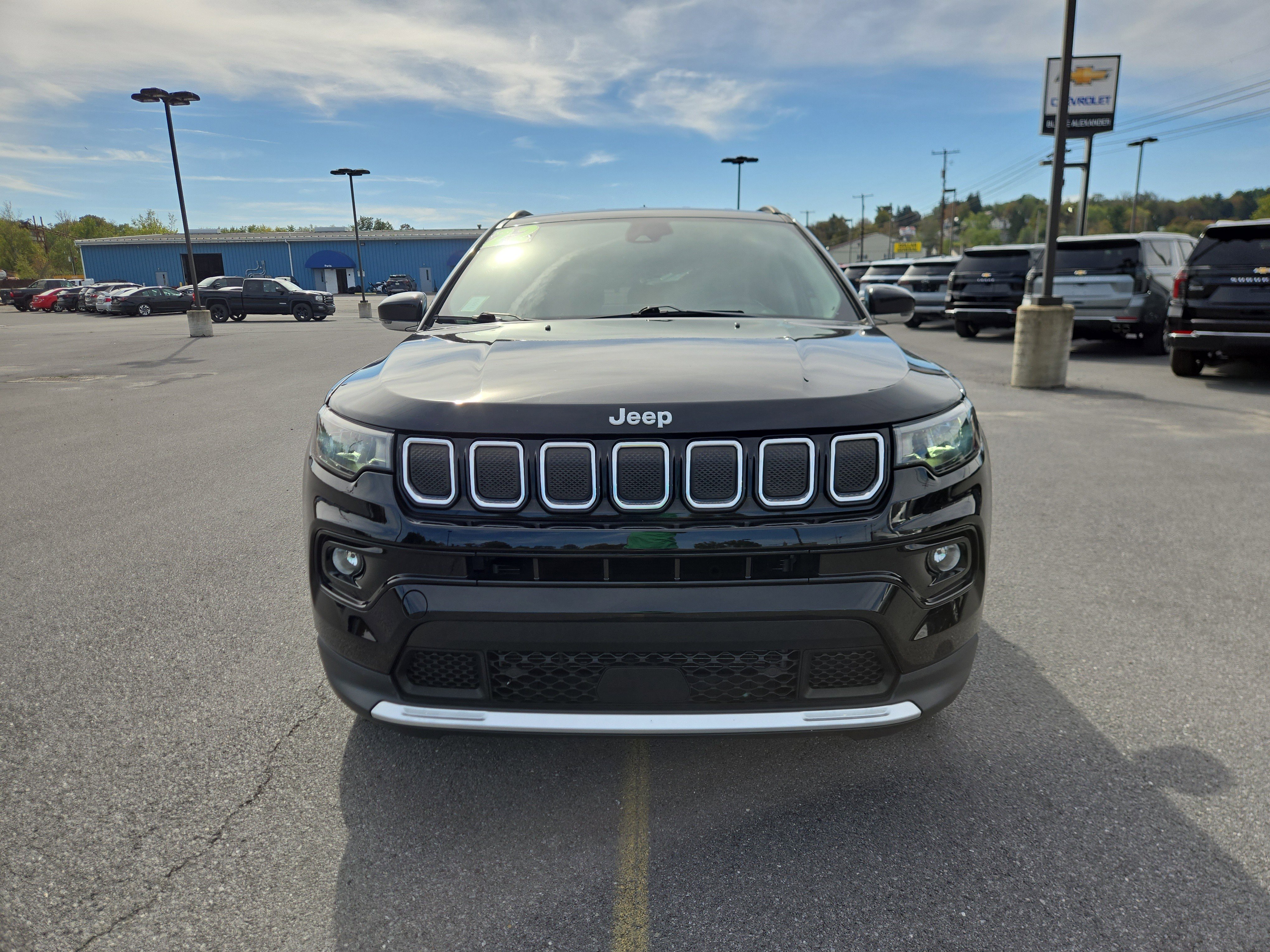 Used 2022 Jeep Compass Limited image 9