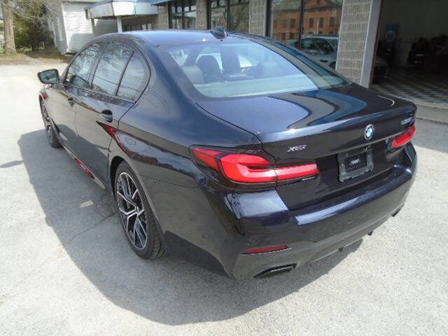Used 2021 BMW 530i xDrive w/ M Sport Package image 6