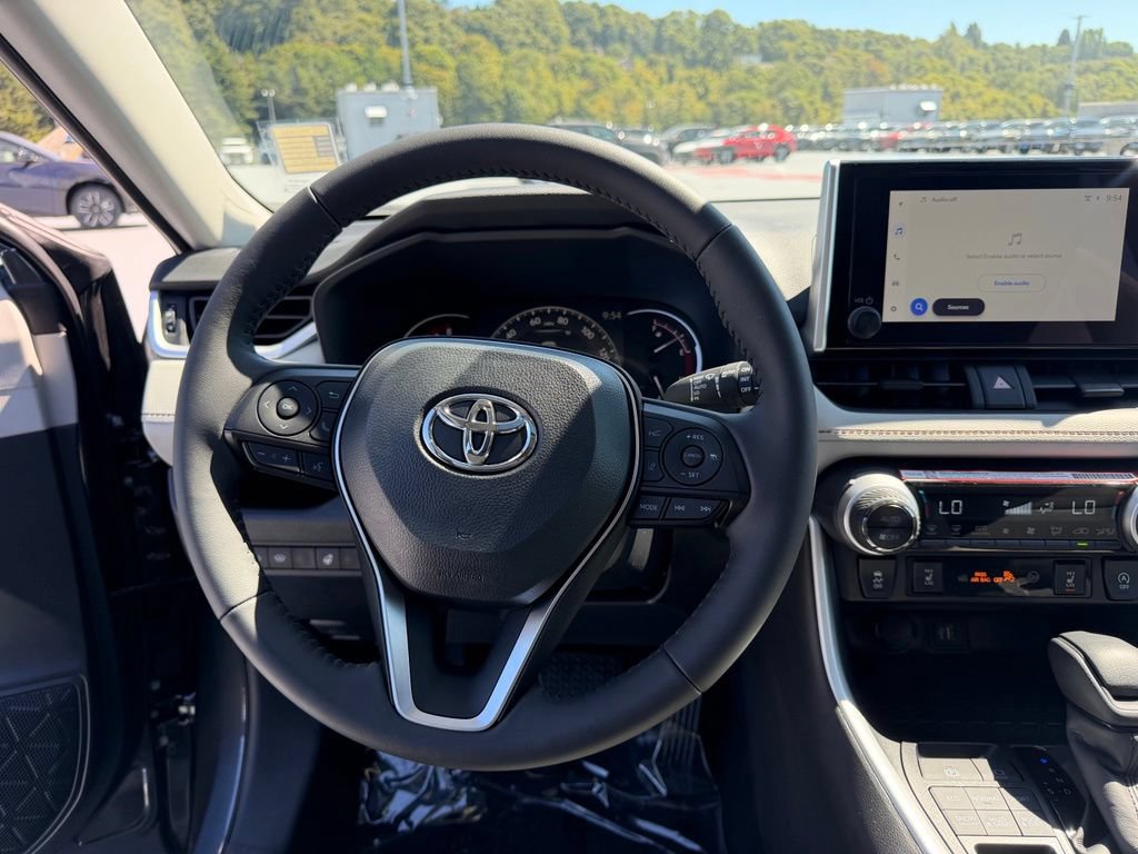 Used 2025 Toyota RAV4 XLE w/ Convenience Package AWD/4WD image 13