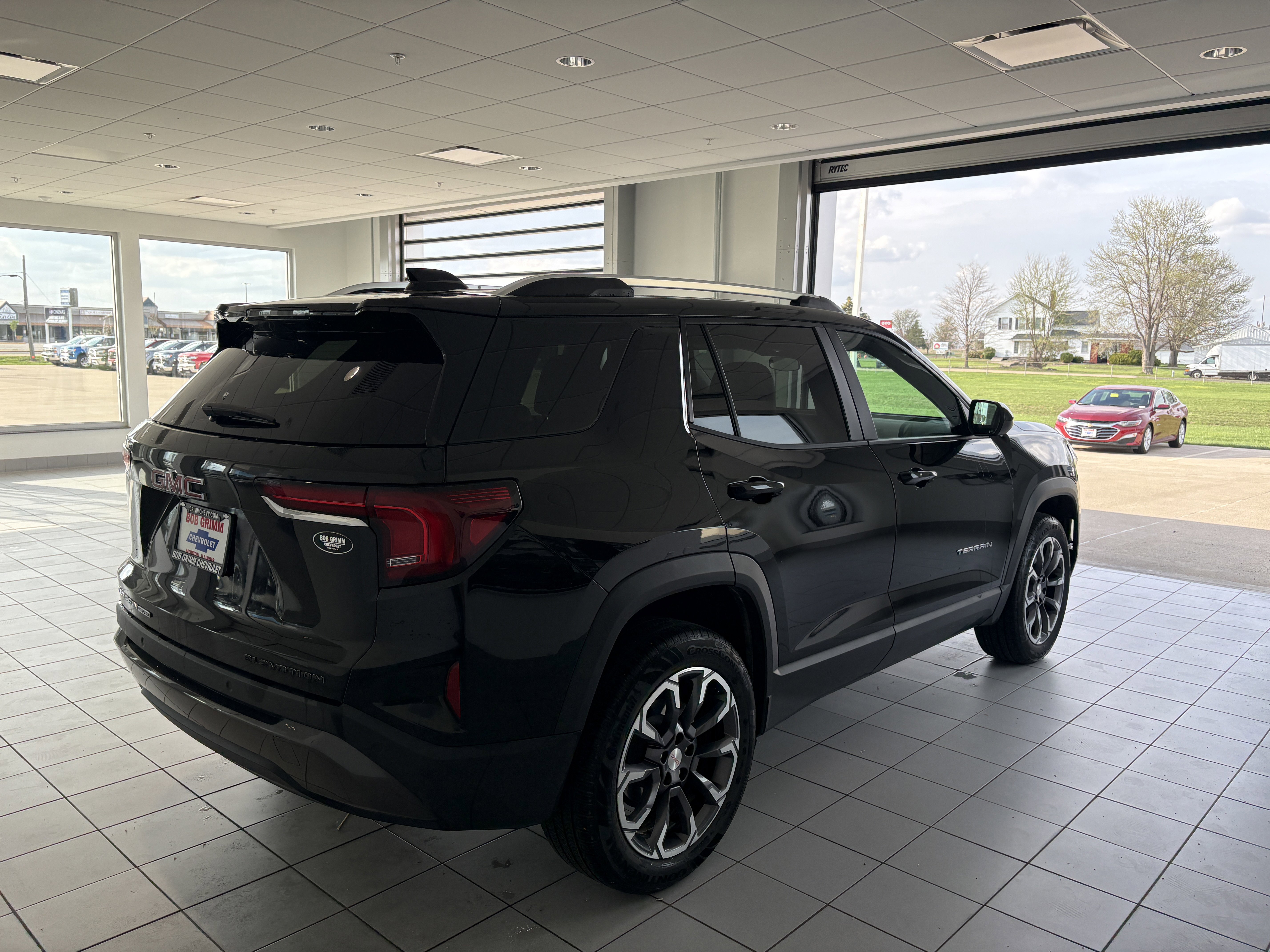 Used 2025 GMC Terrain Elevation w/ Elevation Premium Package AWD/4WD image 6