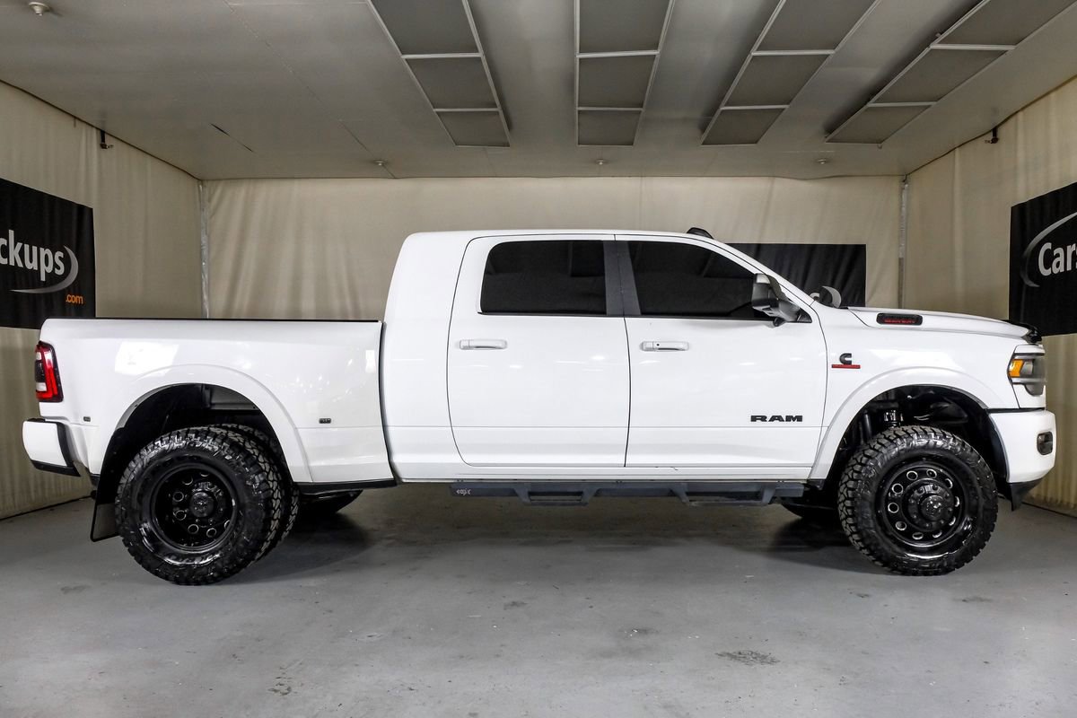 Used 2022 RAM 3500 Laramie w/ Night Edition image 5