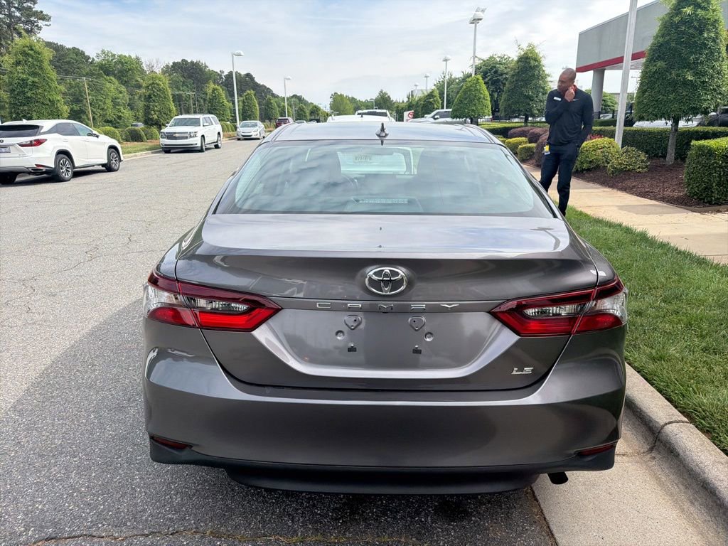 Used 2024 Toyota Camry LE FWD image 6