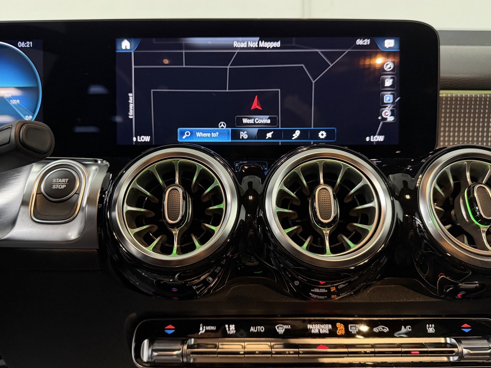 Certified 2023 Mercedes-Benz EQB 300 4MATIC image 31