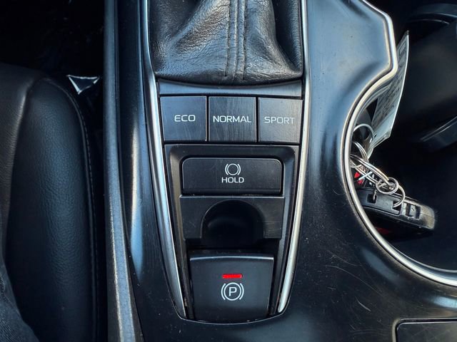 Used 2019 Toyota Camry XSE image 8