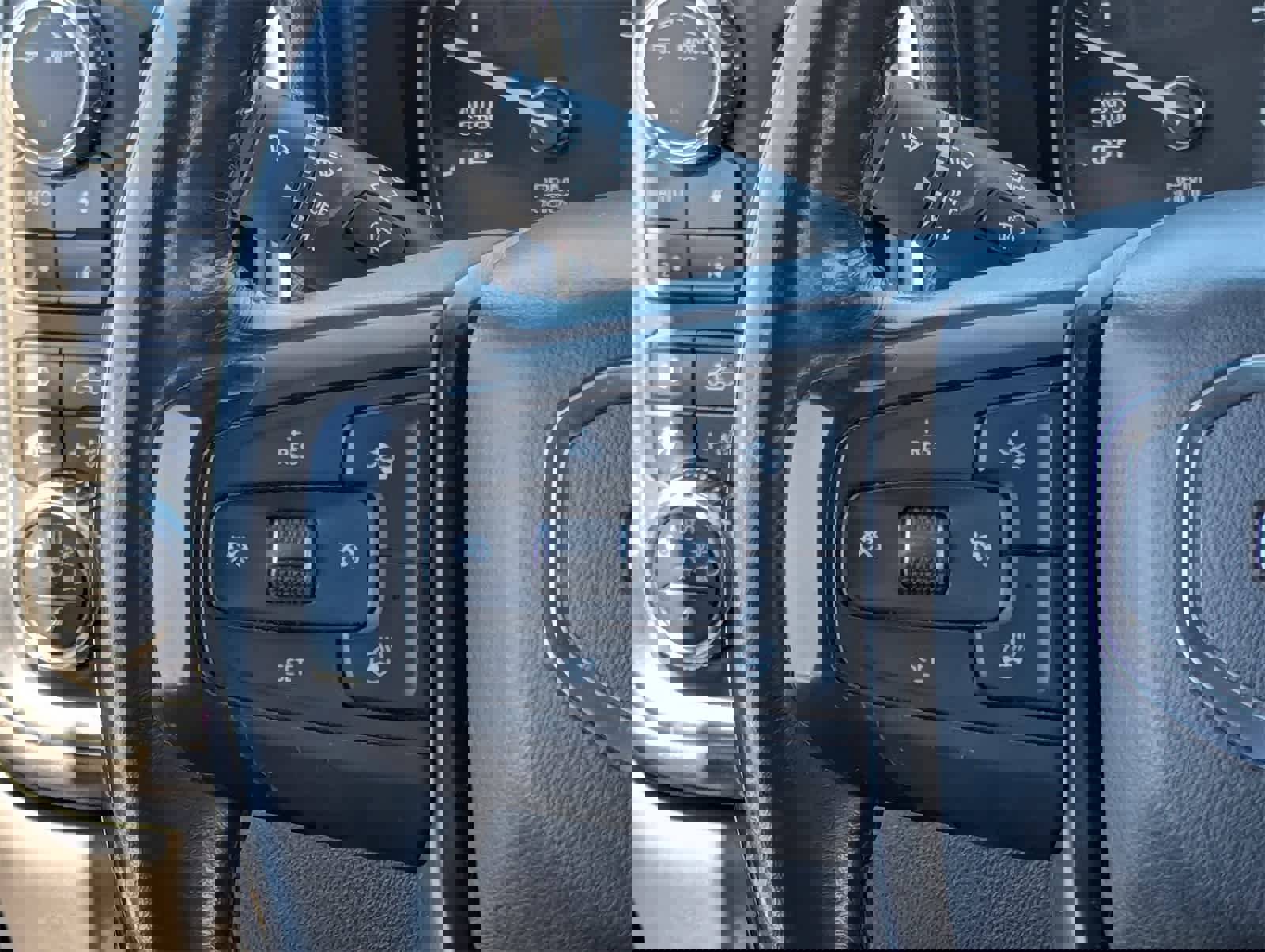 Used 2021 GMC Sierra 1500 AT4 w/ AT4 Premium Package image 20