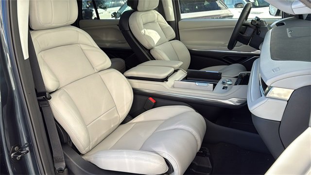 New 2026 Lincoln Navigator L Reserve image 9