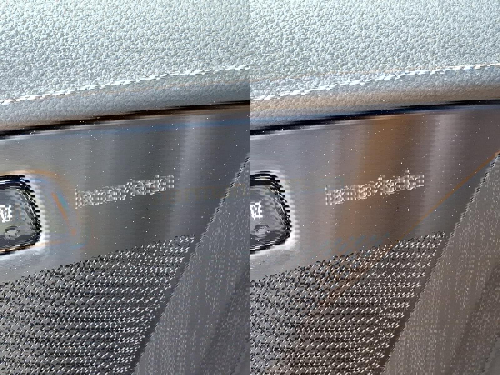 Certified 2023 Volvo XC90 B6 Ultimate w/ Lounge Package AWD/4WD image 16