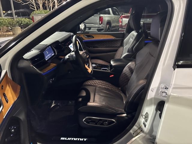 Used 2024 Jeep Grand Cherokee L Summit image 11