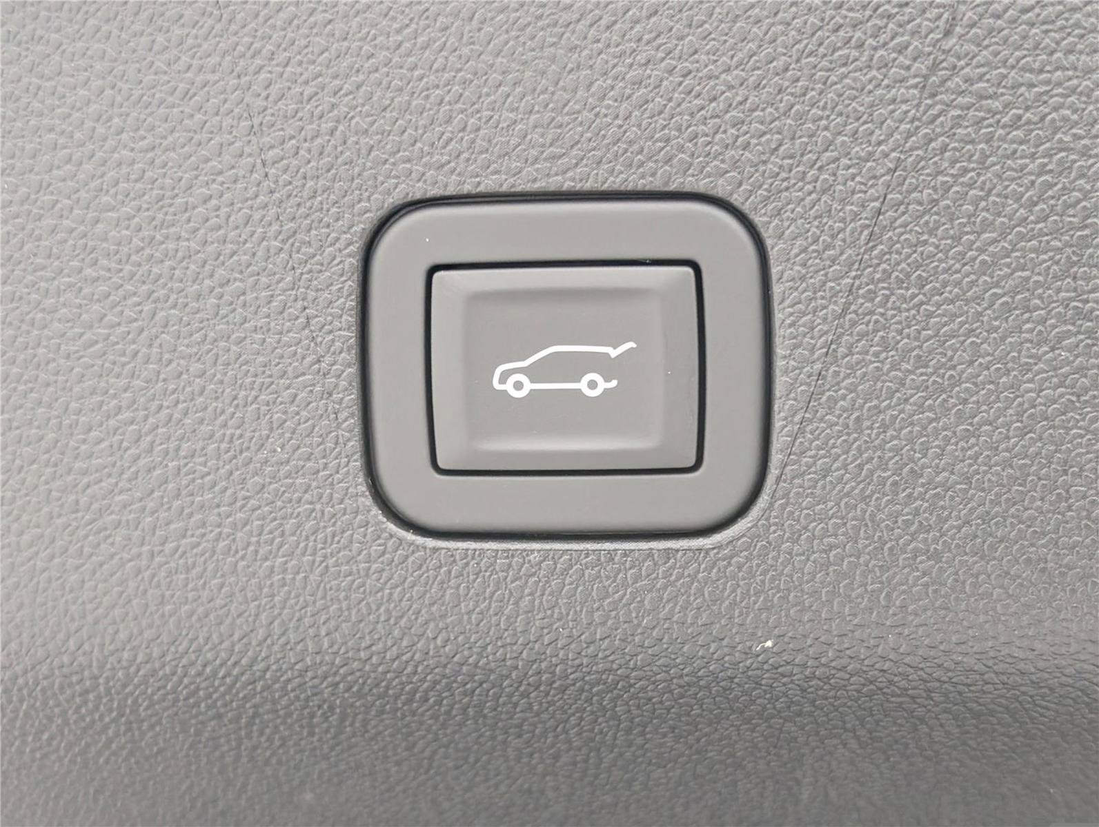 New 2026 Chevrolet Tahoe High Country image 13