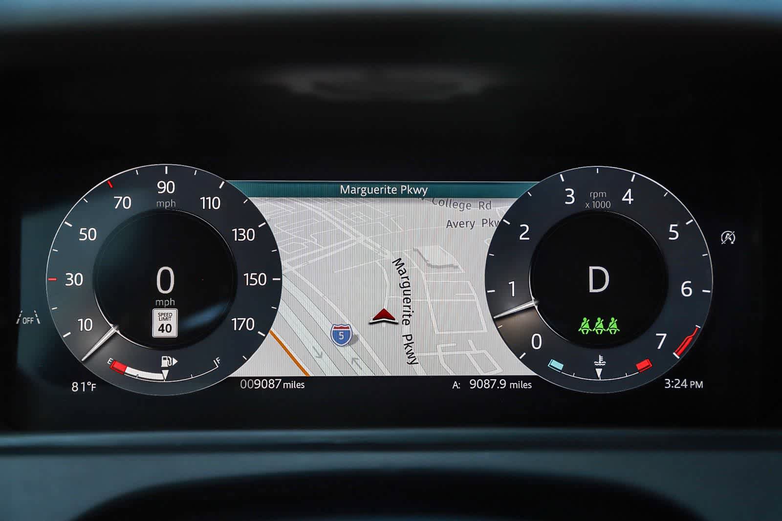Certified 2025 Land Rover Range Rover Velar Dynamic SE AWD/4WD image 22