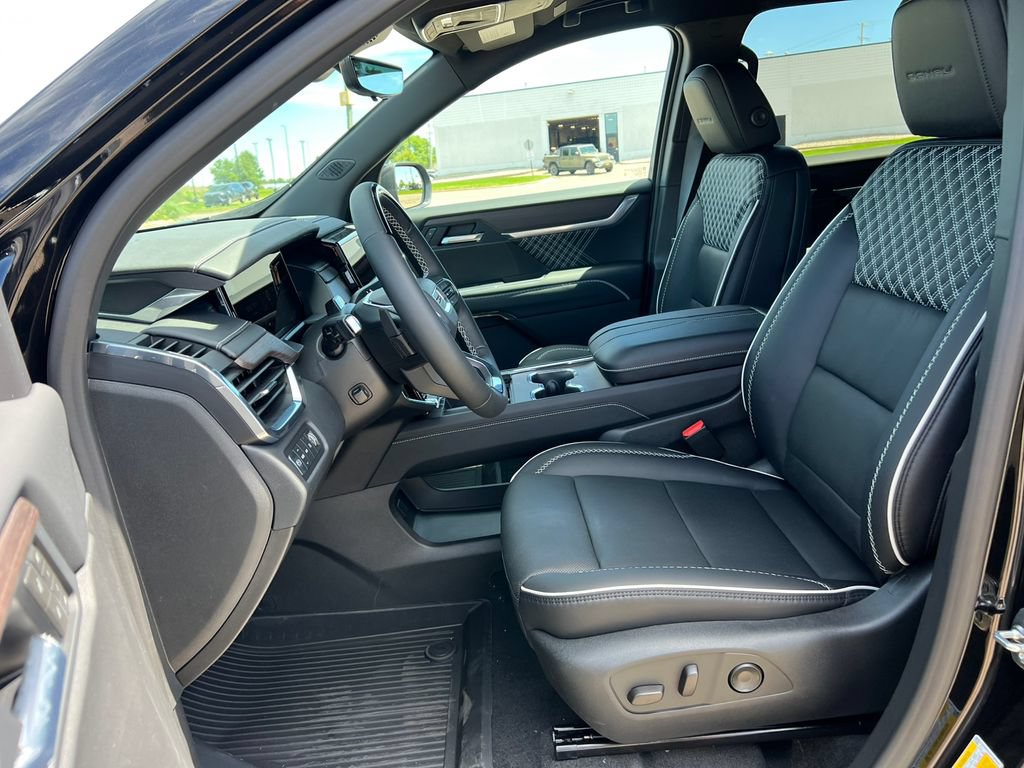 New 2026 GMC Acadia Denali w/ Super Cruise Package AWD/4WD image 3
