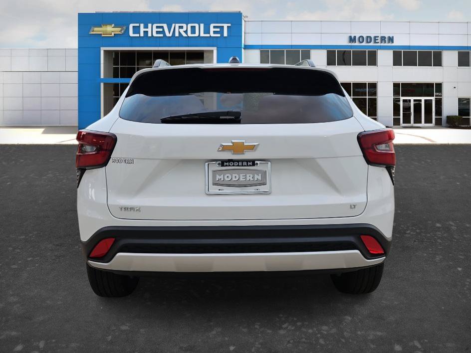 New 2026 Chevrolet Trax LT FWD image 4