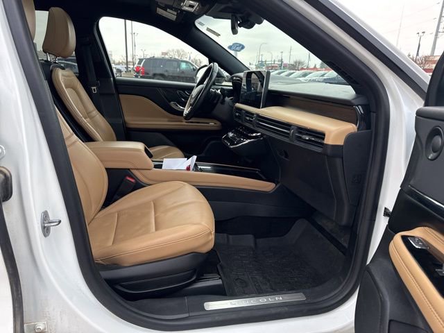 Used 2023 Lincoln Corsair Grand Touring w/ Equipment Group 302A image 12