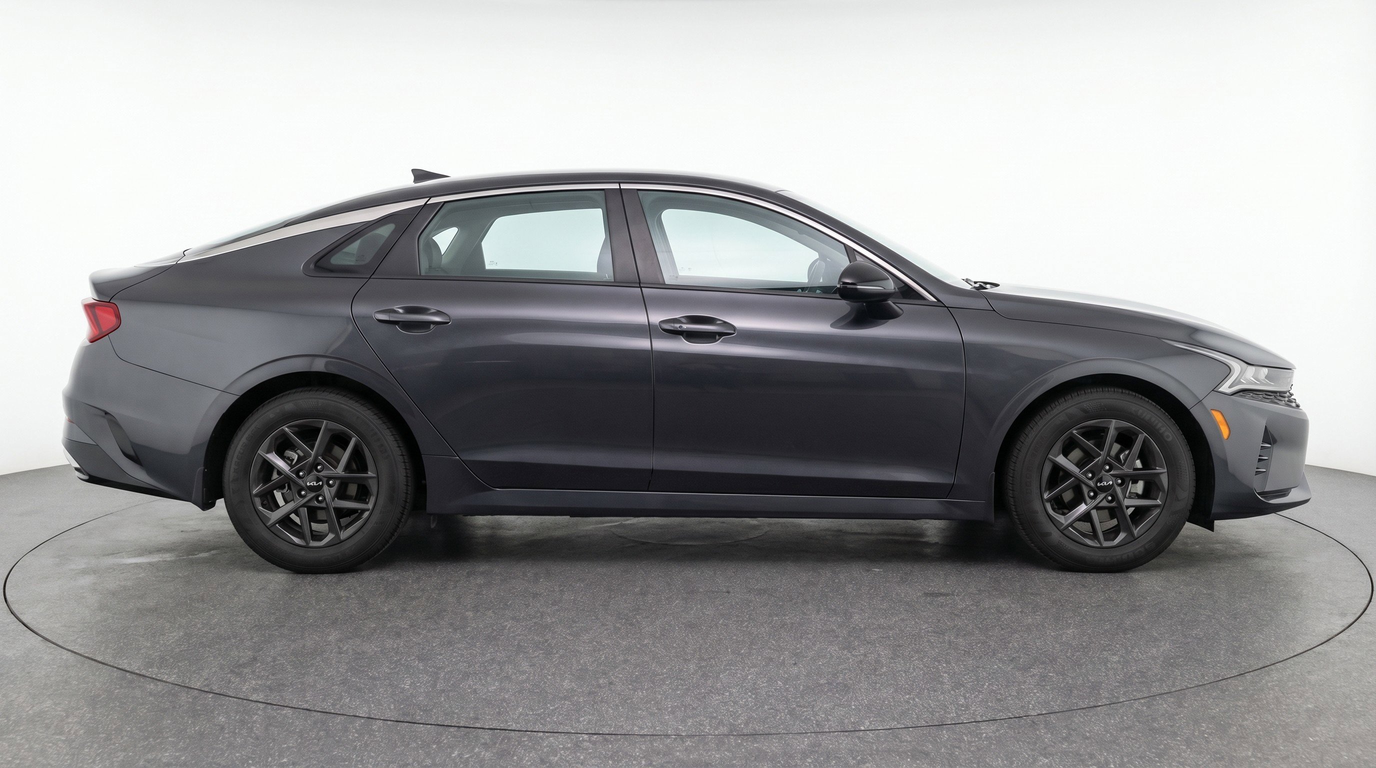 Used 2025 Kia K5 LXS image 11