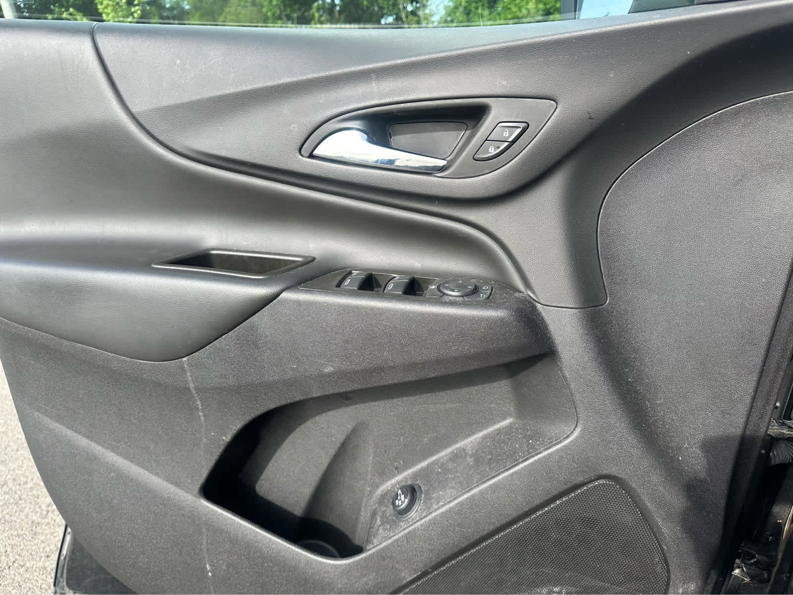 Used 2023 Chevrolet Equinox LT AWD/4WD image 18