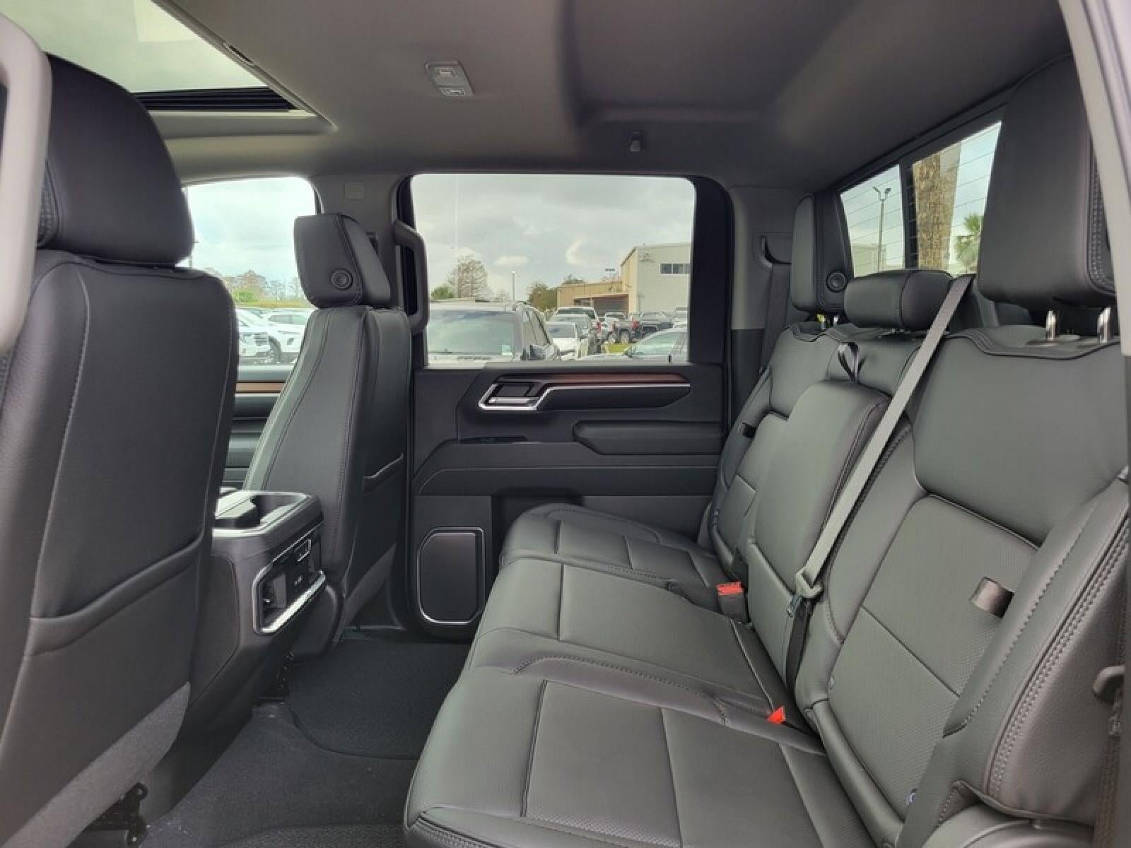 New 2026 GMC Sierra 2500 Denali w/ Denali Reserve Package AWD/4WD image 27