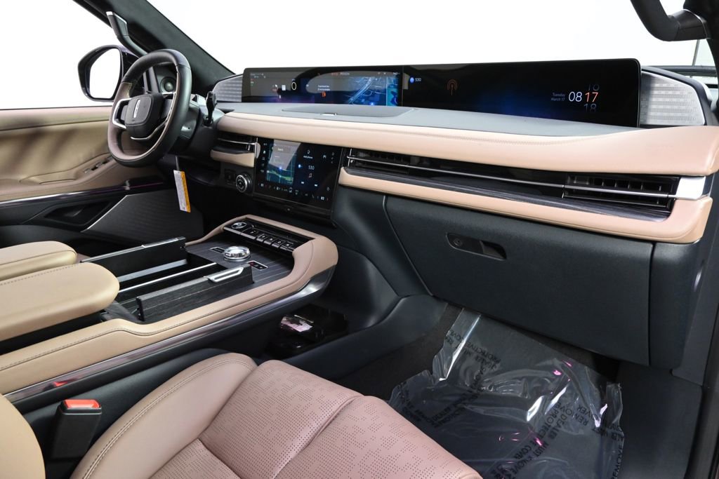 New 2026 Lincoln Navigator L Black Label image 15