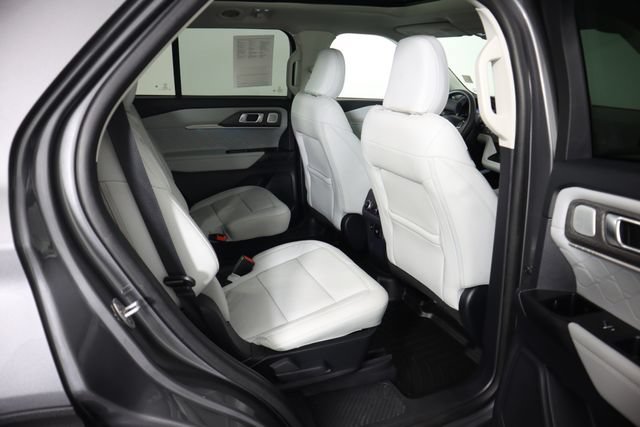 Used 2025 Ford Explorer Platinum w/ Ultimate Package AWD/4WD image 66