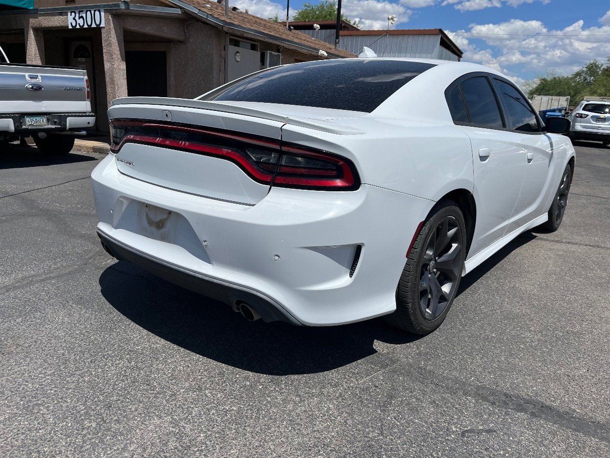 Used 2018 Dodge Charger SXT Plus w/ Beats Audio Group RWD image 3