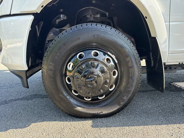 Certified 2024 RAM 3500 Limited w/ Night Edition AWD/4WD image 13