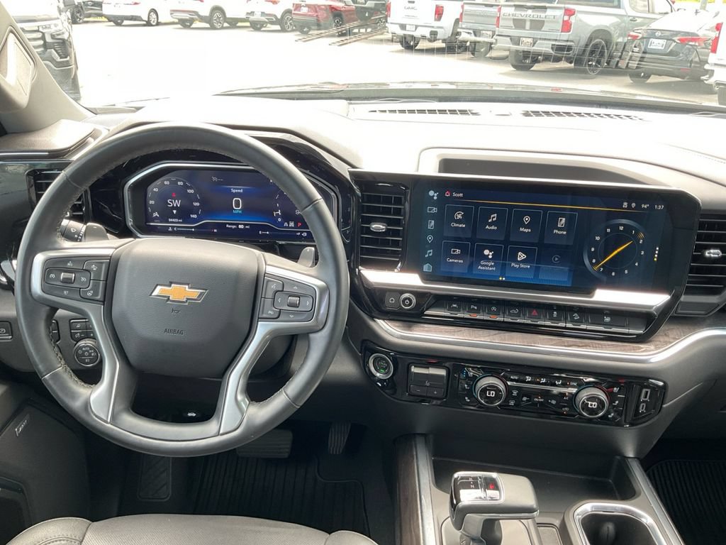 Used 2023 Chevrolet Silverado 1500 LTZ w/ LTZ Convenience Package II AWD/4WD image 18
