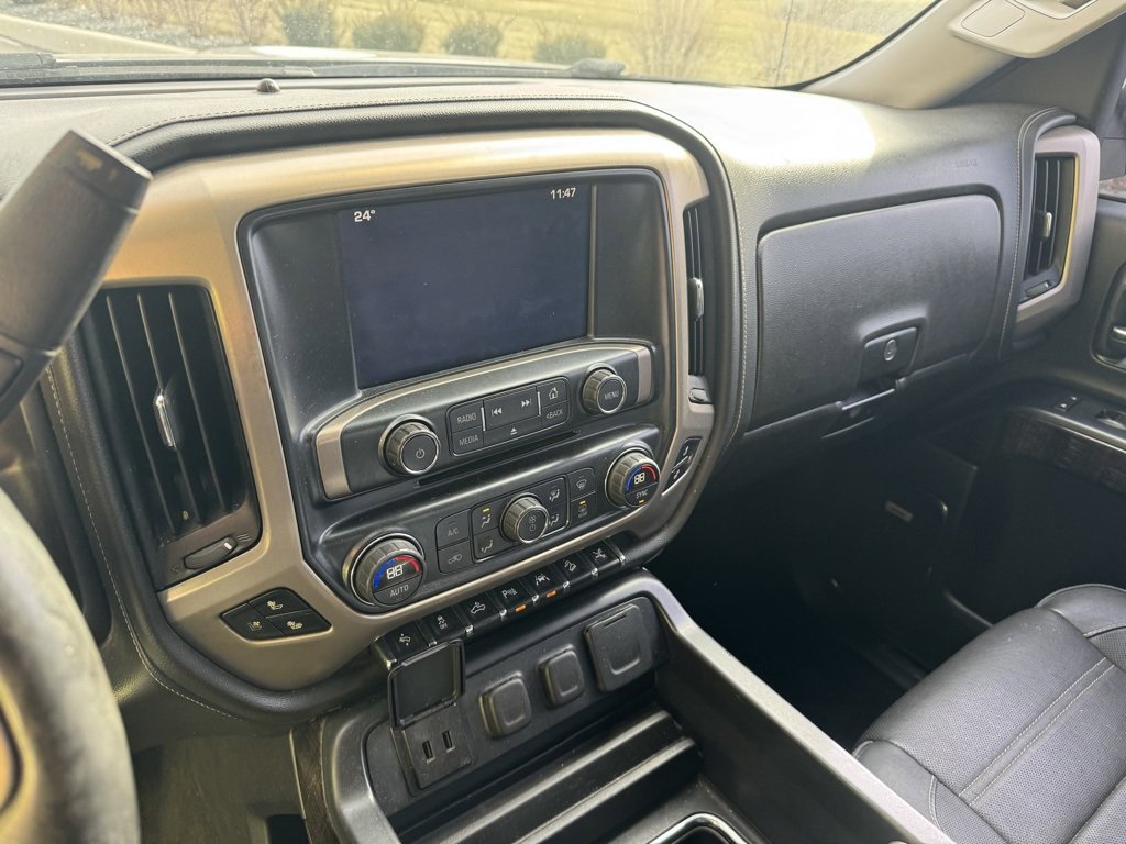 Used 2016 GMC Sierra 1500 Denali w/ Denali Ultimate Package image 9
