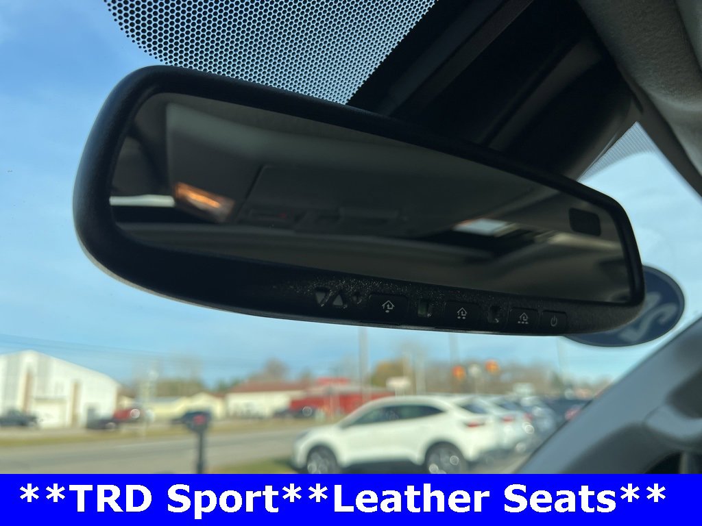 Used 2020 Toyota Sequoia SR5 image 40