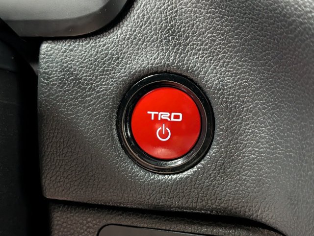 Used 2026 Toyota Sequoia Limited w/ TRD Off-Road Package AWD/4WD image 28