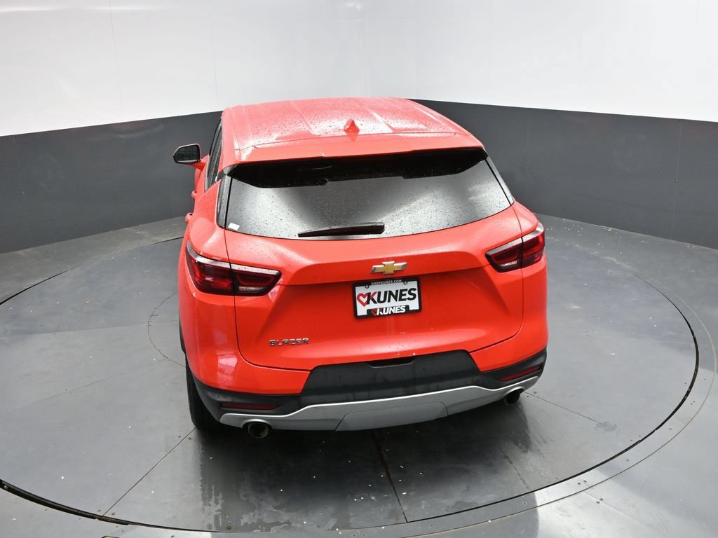 Used 2025 Chevrolet Blazer LT FWD image 31