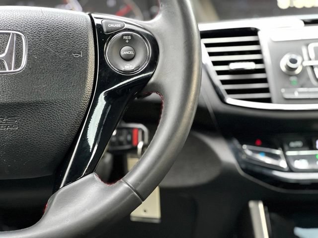 Used 2017 Honda Accord Sport Special Edition image 31
