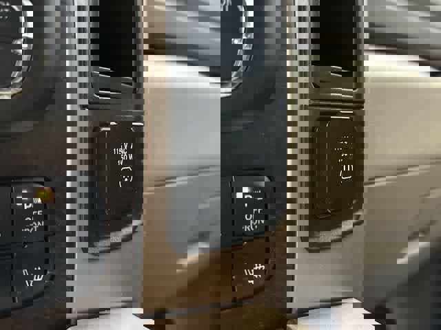 Used 2017 RAM 3500 Laramie Longhorn AWD/4WD image 25