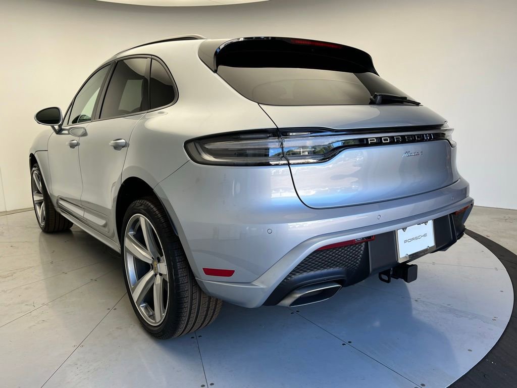 New 2026 Porsche Macan image 3
