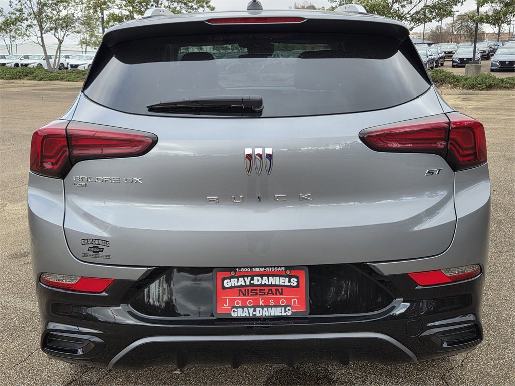 Used 2024 Buick Encore GX Sport Touring image 5
