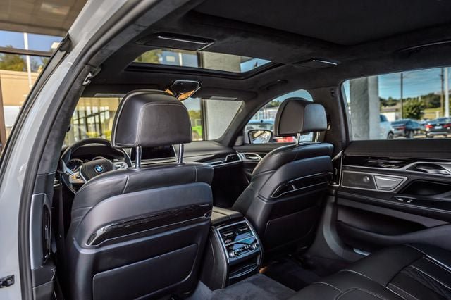 Used 2017 BMW 740i RWD image 42