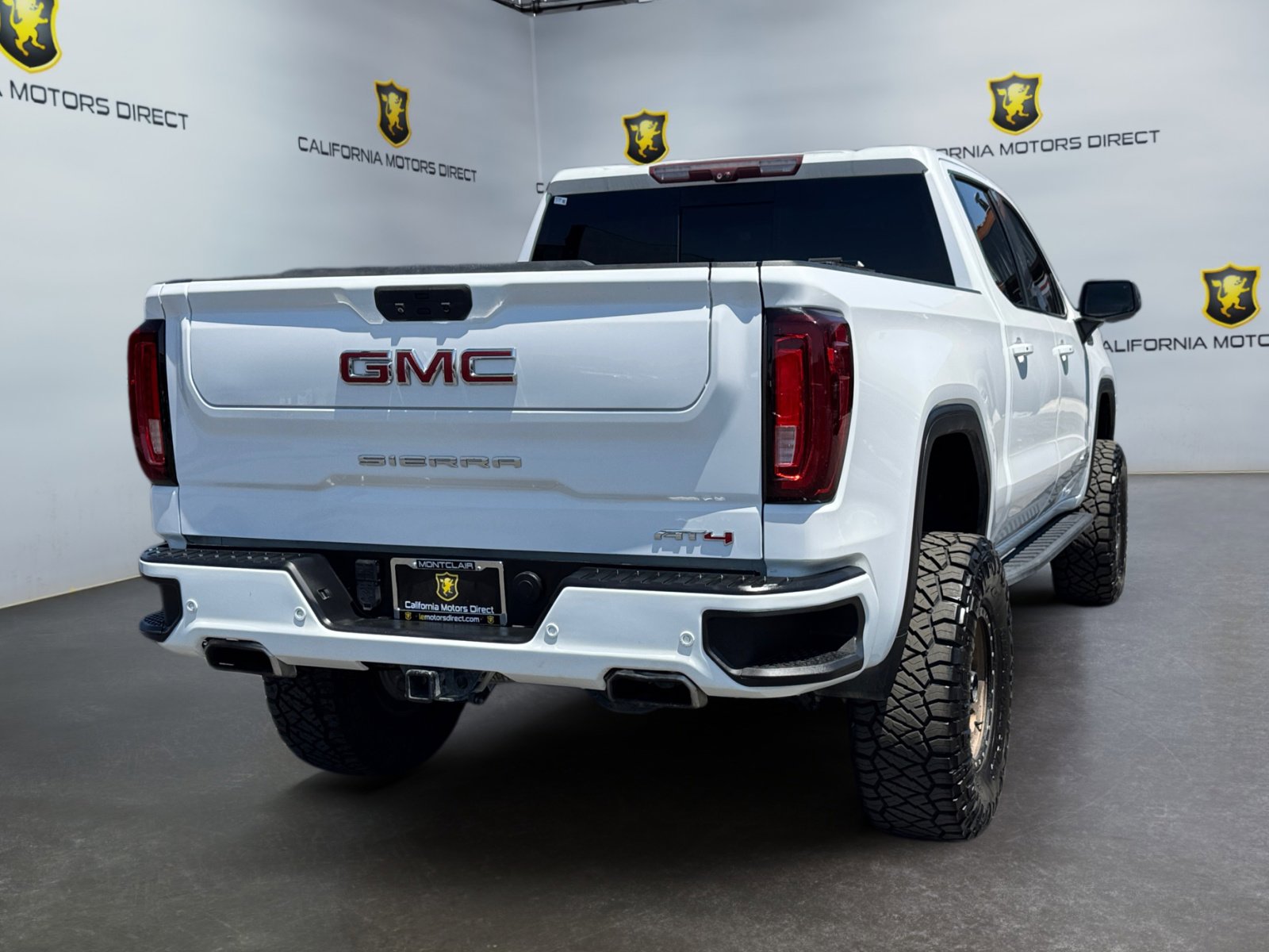 Used 2021 GMC Sierra 1500 AT4 w/ AT4 Premium Package AWD/4WD image 5