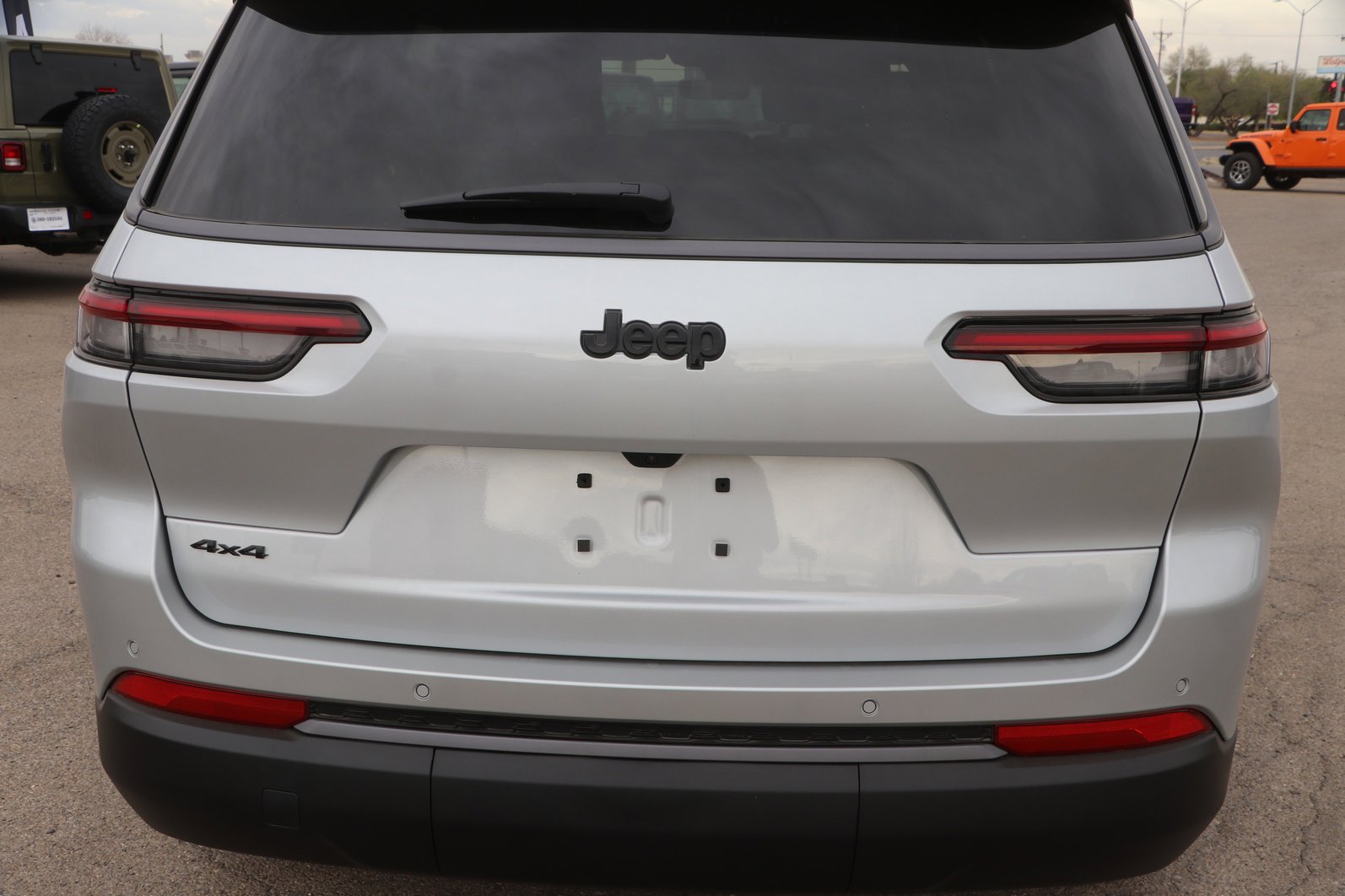 New 2026 Jeep Grand Cherokee L 4WD image 6