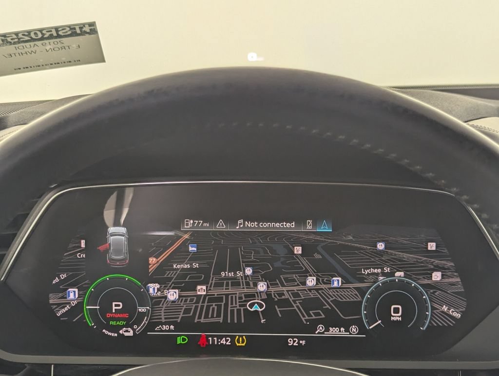 Used 2019 Audi e-tron Prestige w/ Prestige Package AWD/4WD image 18