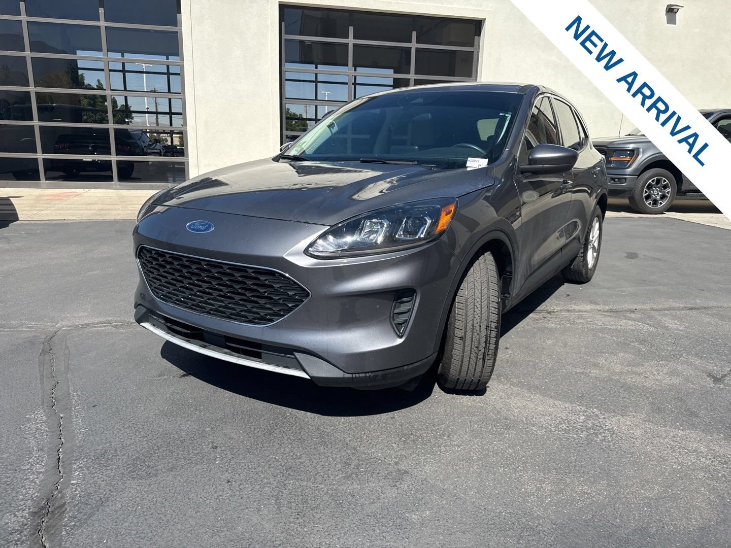Used 2021 Ford Escape SE FWD image 3
