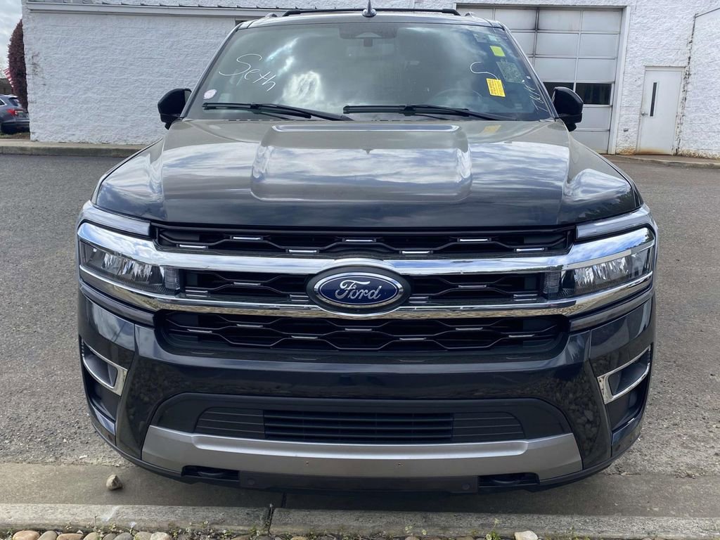 Used 2023 Ford Expedition Max Limited image 8