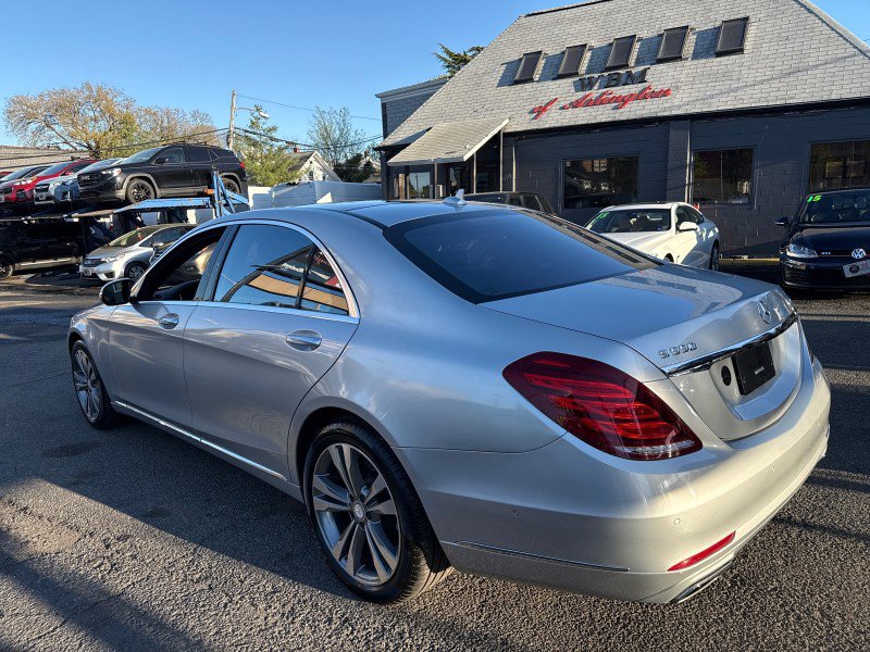 Used 2015 Mercedes-Benz S 550 4MATIC Sedan image 4