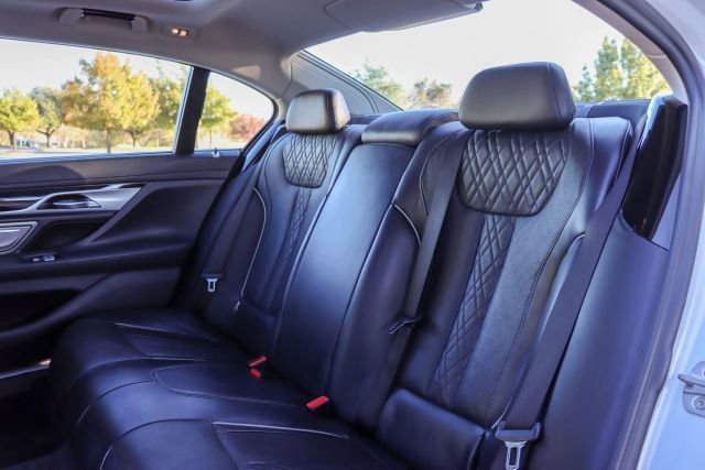 Used 2019 BMW 740i w/ Executive Package image 17