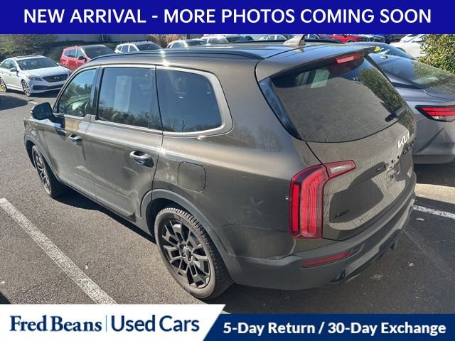 Used 2022 Kia Telluride EX w/ EX Premium Package image 7