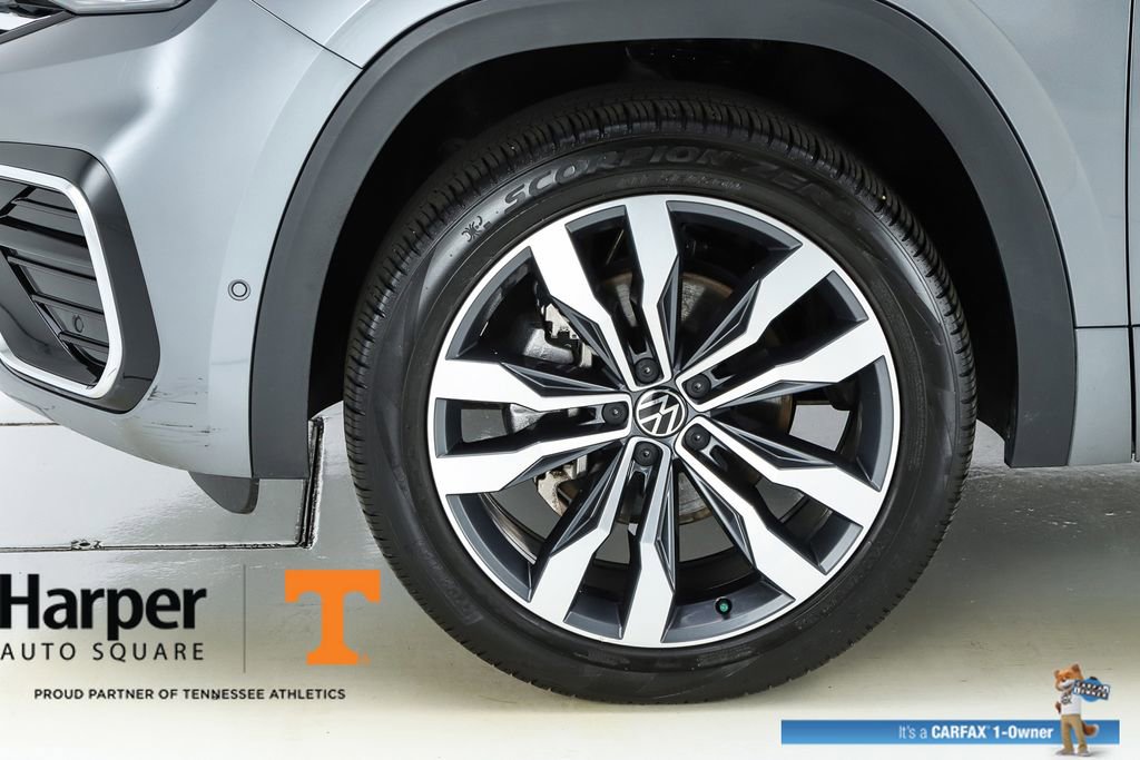 Used 2023 Volkswagen Atlas SEL Premium AWD/4WD image 5