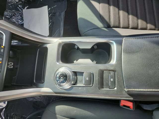Used 2019 Ford Fusion SE FWD image 13