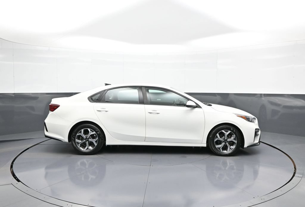 Used 2019 Kia Forte LXS FWD image 5