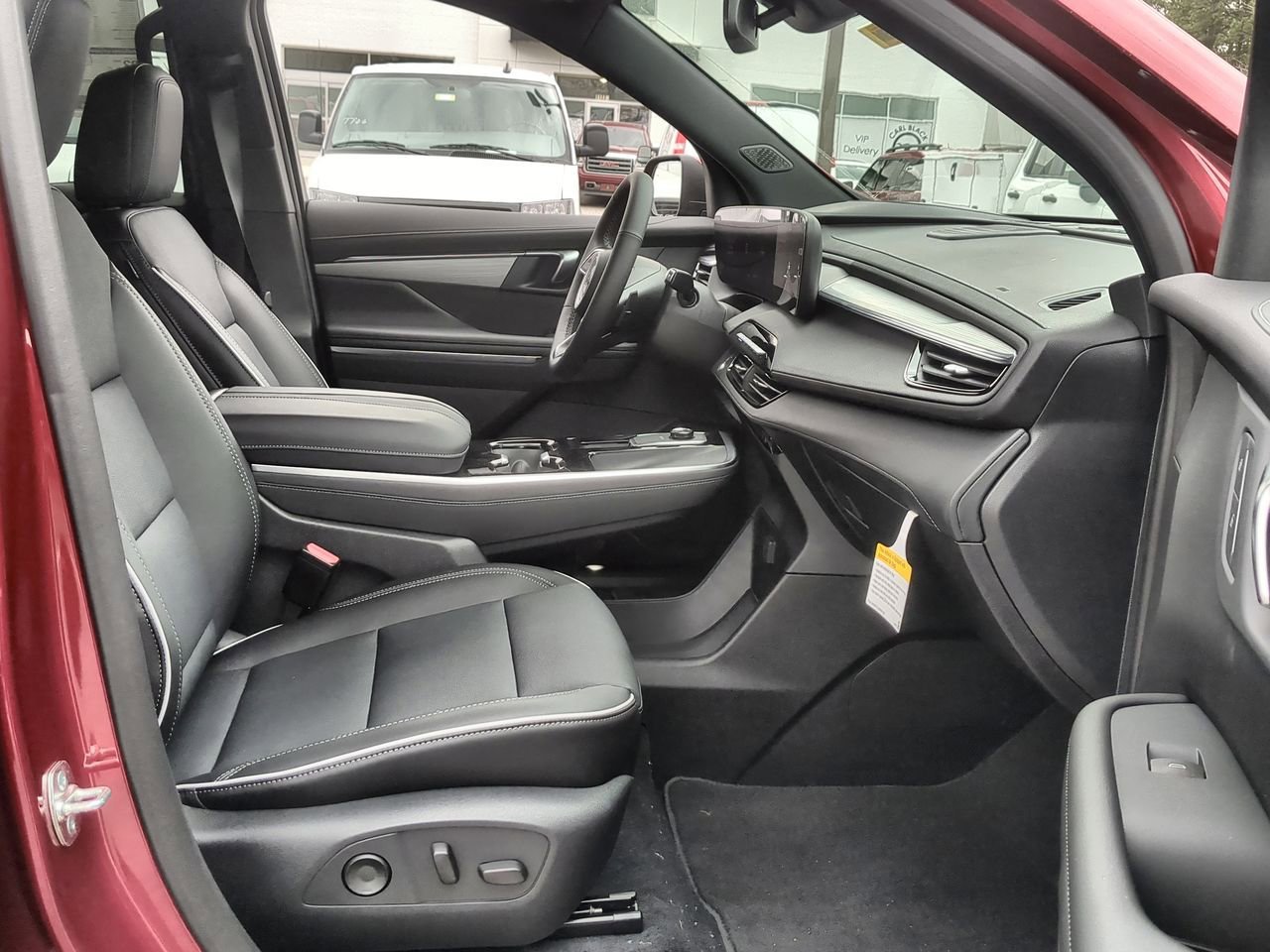 Used 2025 Buick Enclave Preferred w/ Power Package image 28