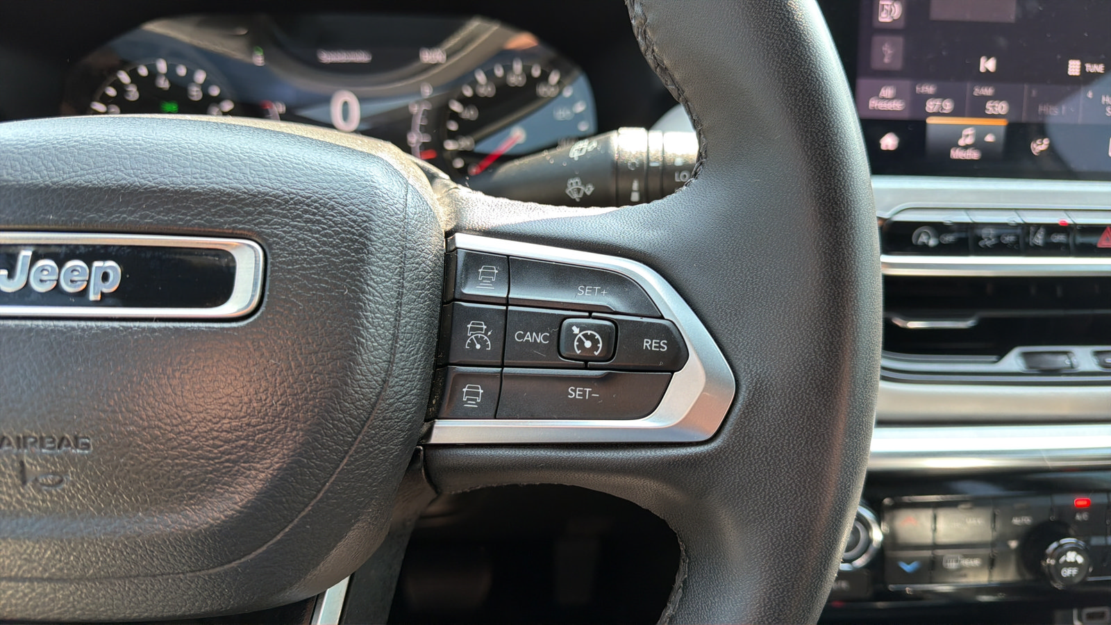 Used 2023 Jeep Compass Limited AWD/4WD image 19