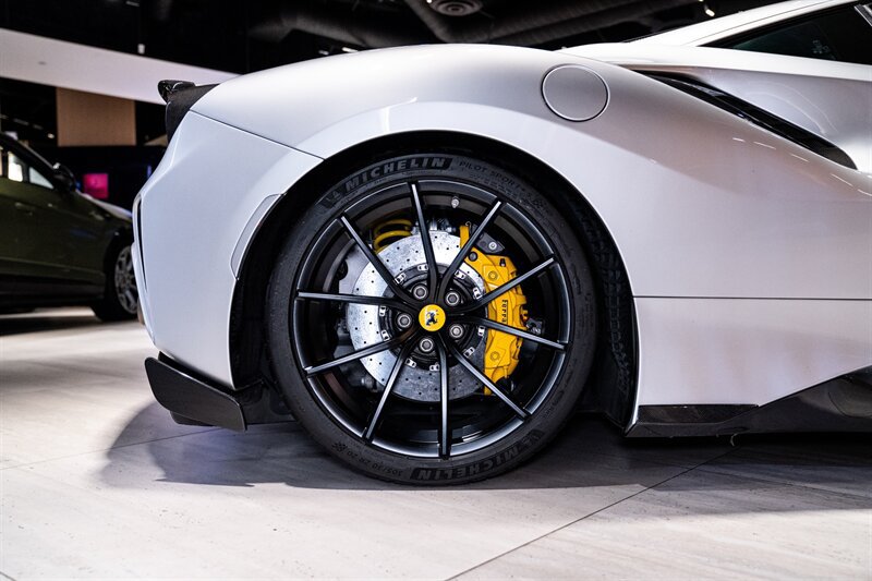Used 2020 Ferrari 488 Pista Coupe RWD image 25