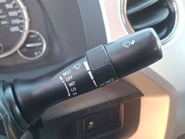 Used 2015 Toyota Tundra SR5 w/ SR5 Upgrade Package image 20